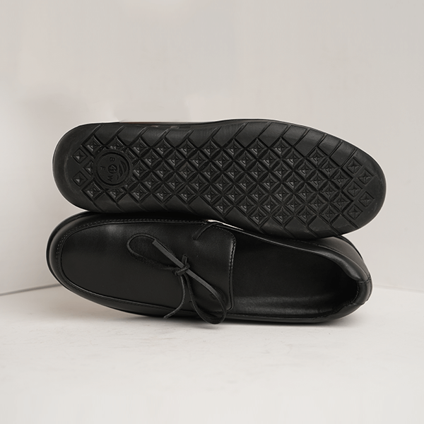 Boston Leather Bow Loafer in Black — rubber sole