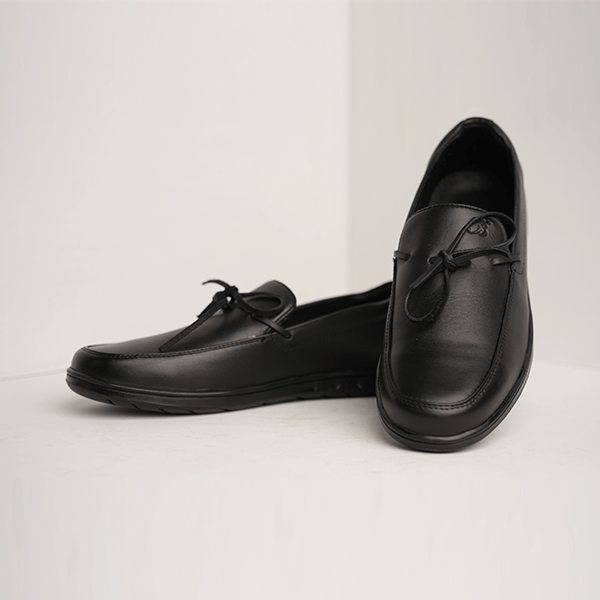 Boston Leather Bow Loafer in Black — another angle