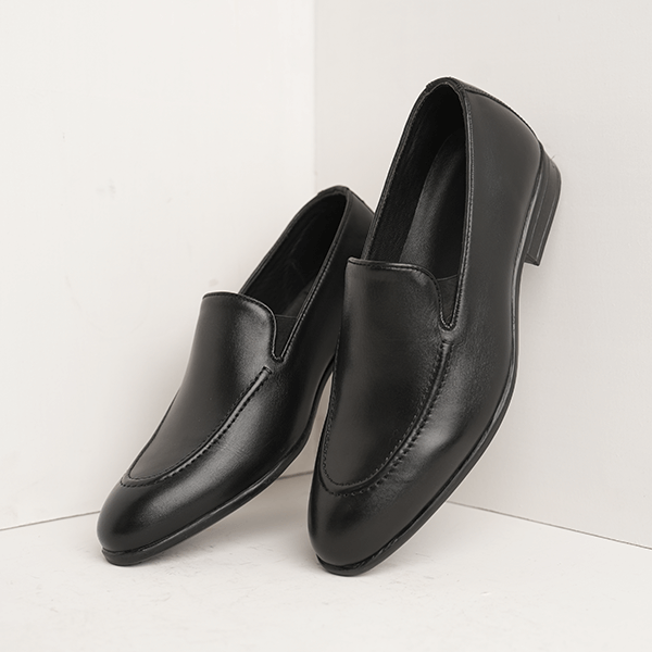 Ireland Leather Venetian Loafer in Black — another angle