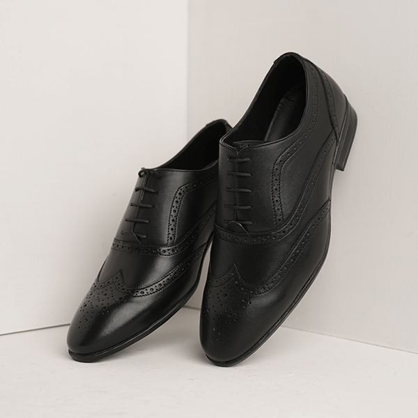 Worcester Wingtip Brogue in Black — another angle