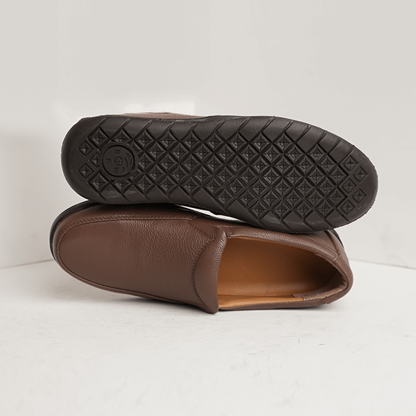 New York Apron-Toe Slip-On in Brown — rubber sole